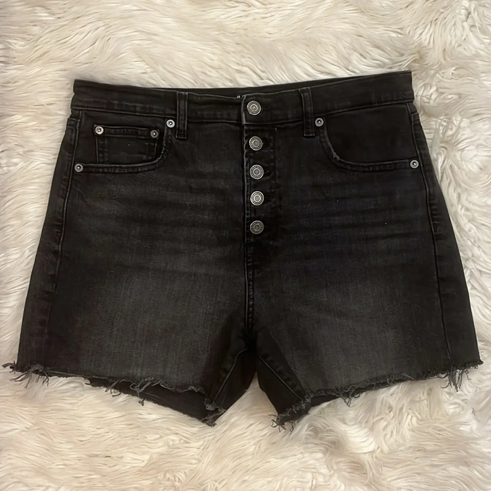 GAP stretch denim high rise 4” shorts washed black 10/30